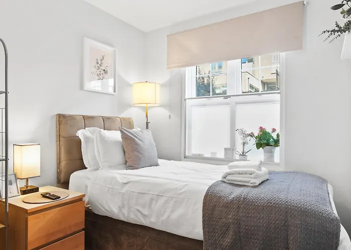 Cosy Clapham Retreat - 2 Min Walk To Tube